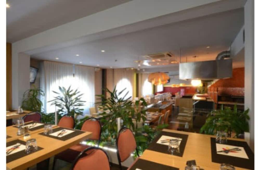 Due Ragni E Ristorante 3*