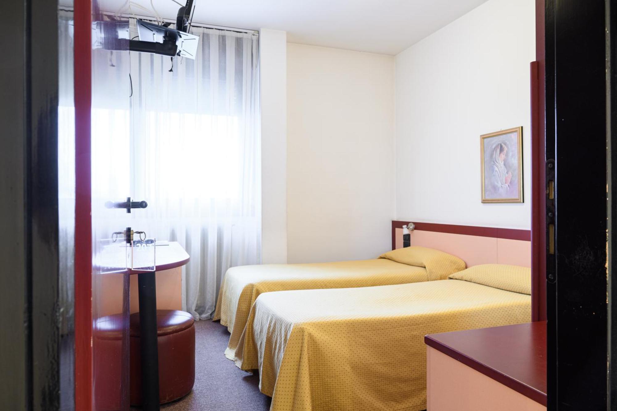 Hotel Due Ragni E Ristorante